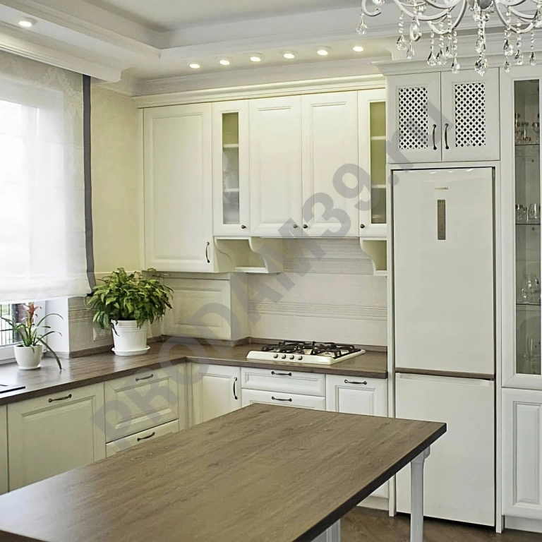 П-образная кухня от студии Mykitchen