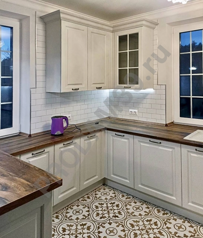 Классическая кухня от студии Mykitchen