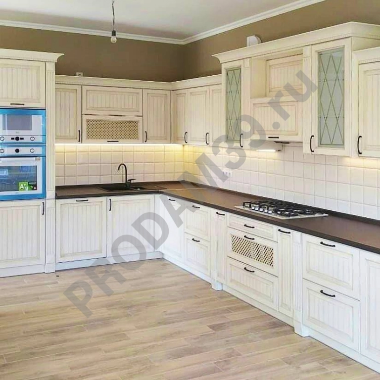 Кухня с островом от студии Mykitchen