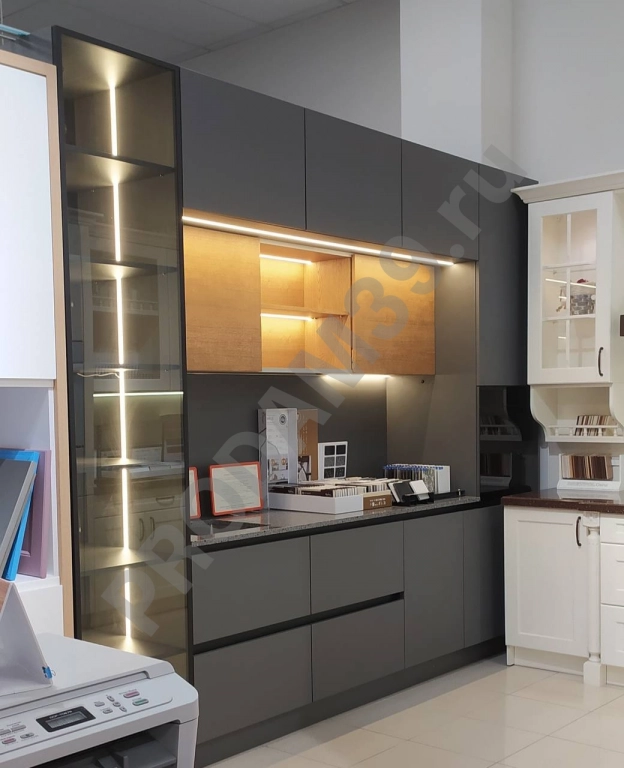 Кухня в современном стиле от студии Mykitchen