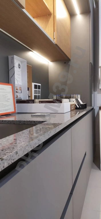 Кухня в современном стиле от студии Mykitchen