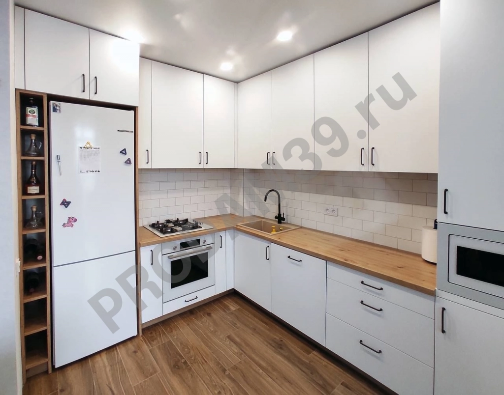 Г-образная кухня от студии Mykitchen