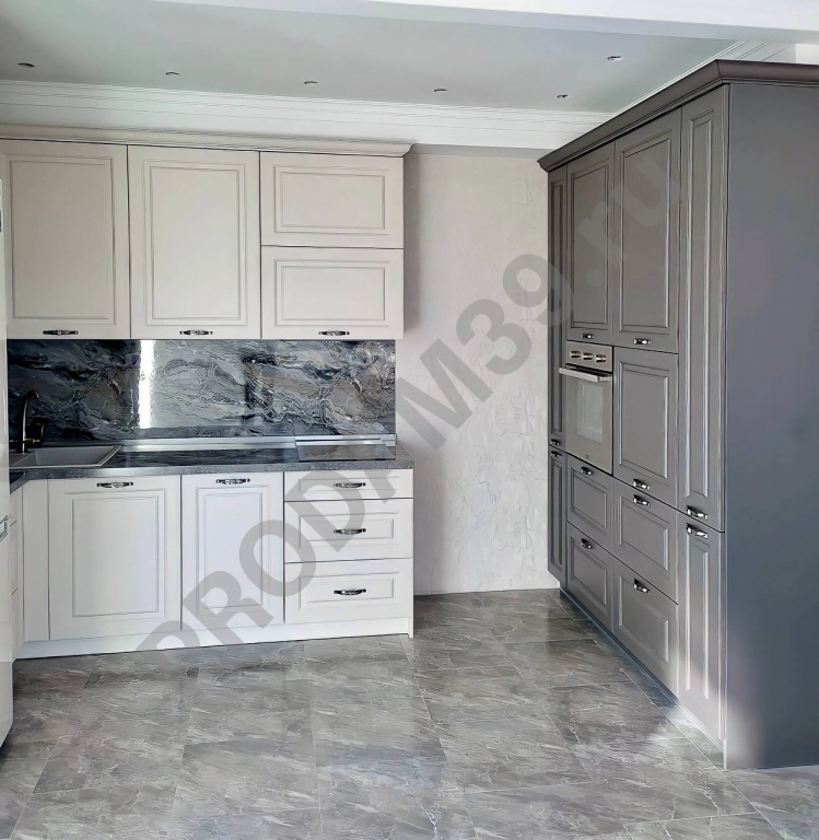 Кухня, которая состоит из двух частей от студии Mykitchen