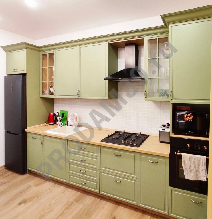 Оригинальная кухня в классическом стиле от студии Mykitchen