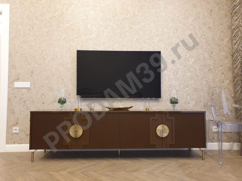 Встроенный шкаф от студии мебели Mykitchen