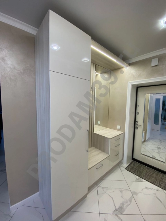 Мини-гардеробная+прихожая от студии мебели Mykitchen