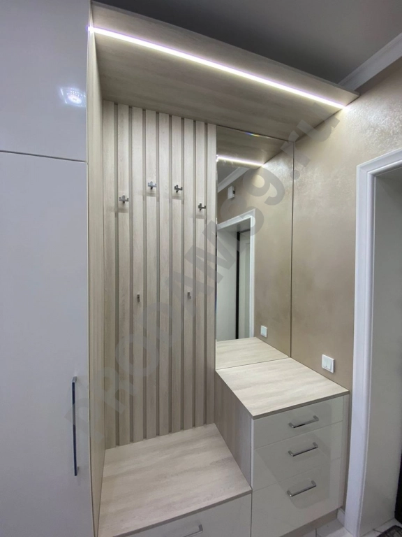 Мини-гардеробная+прихожая от студии мебели Mykitchen