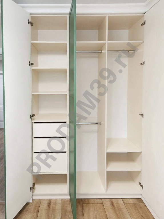 Шкаф с фрезеровкой от студии мебели Mykitchen