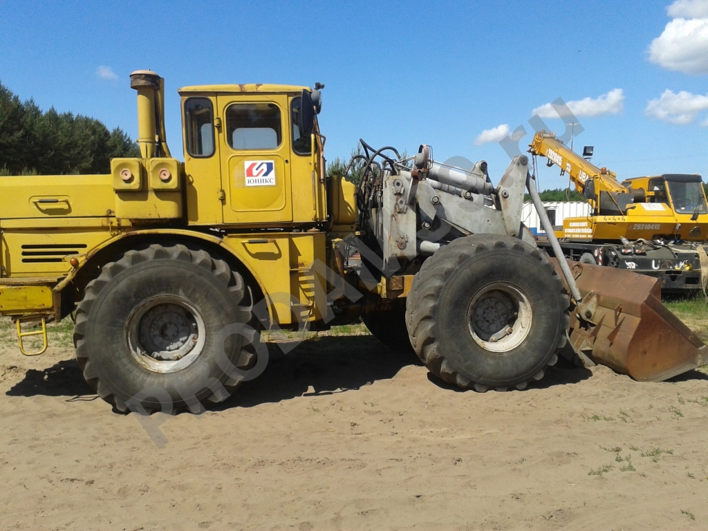 Фронтальный погрузчик К-701