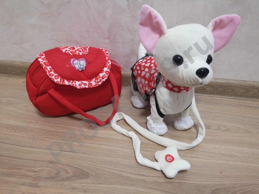 Интерактивная собачка в сумочке