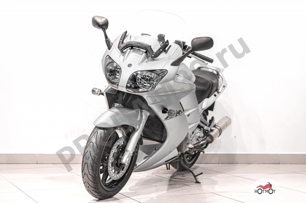 Мотоцикл YAMAHA FJR 1300 2001, СЕРЕБРИСТЫЙ пробег 65726 с ПТС