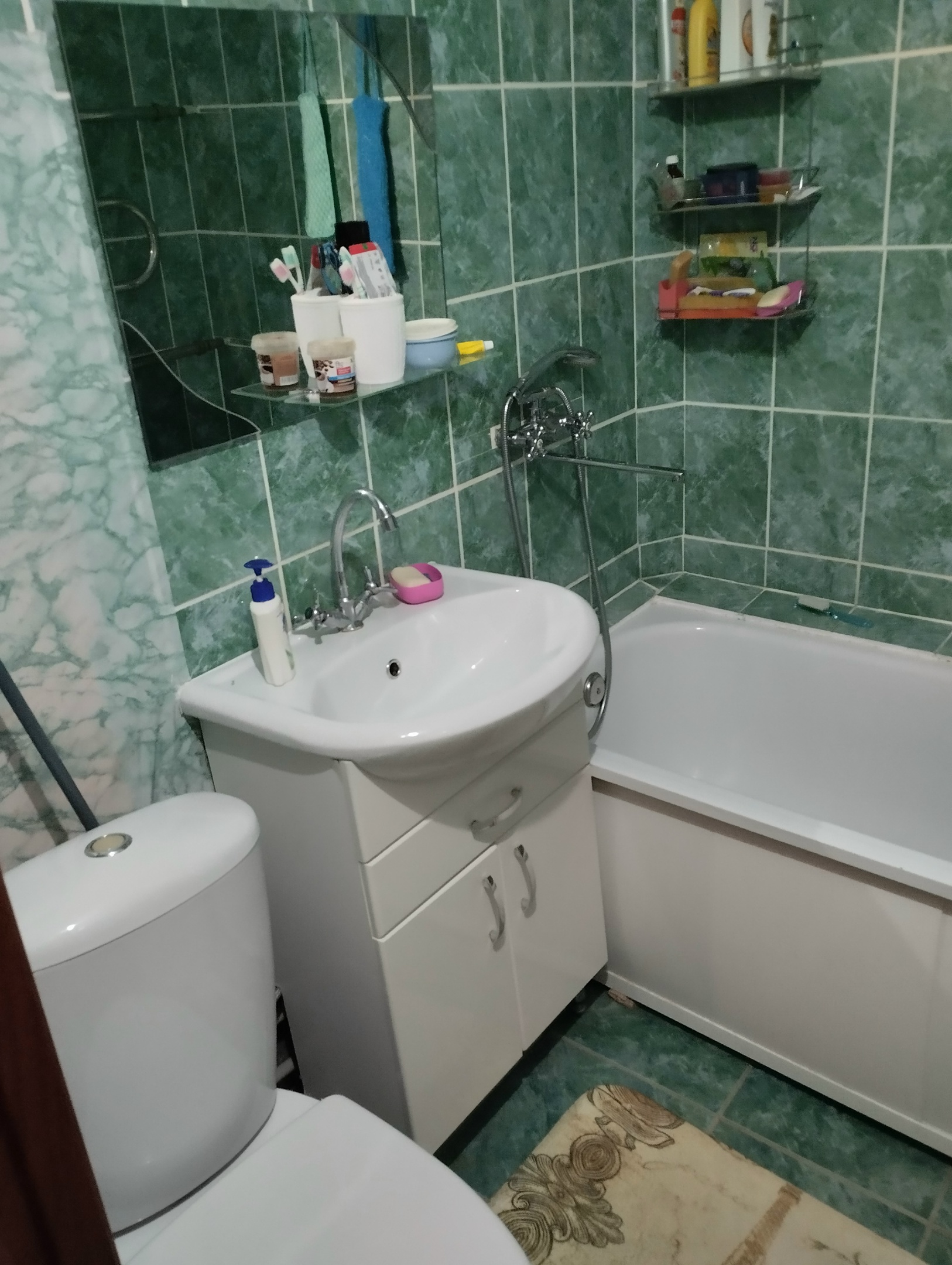 Ремонт ванных комнат, санузлов: Санузел панелями (вместе с материалом)