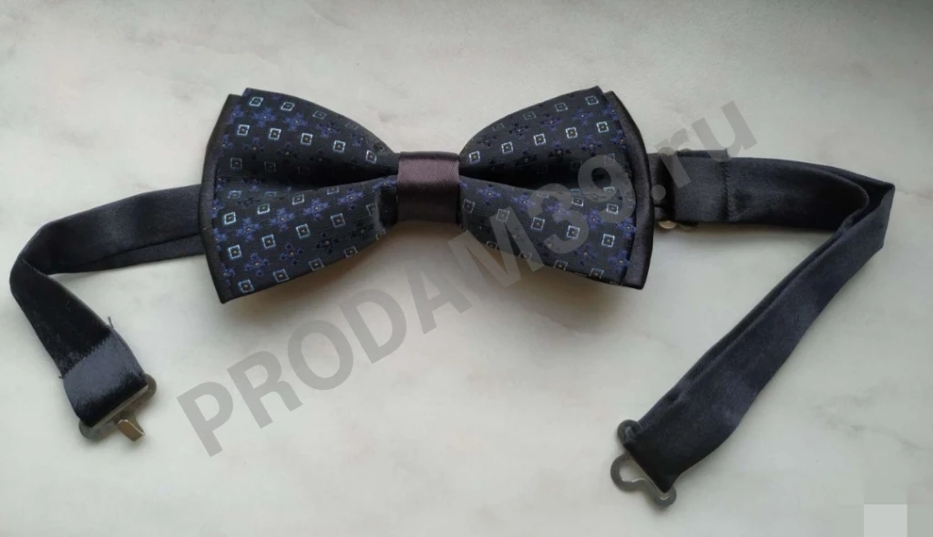 Галстук-бабочка для подростка новая