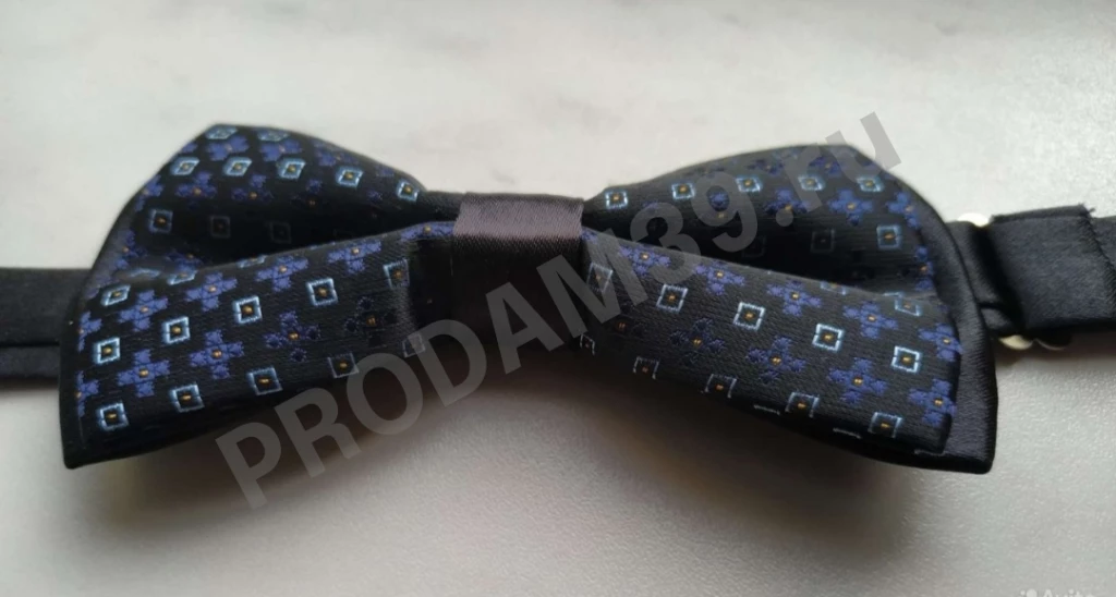 Галстук-бабочка для подростка новая