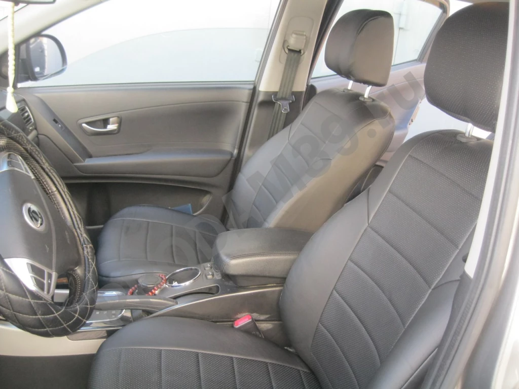 Чехлы СсангЙонг из экокожи КЛАССИКА, разные цвета