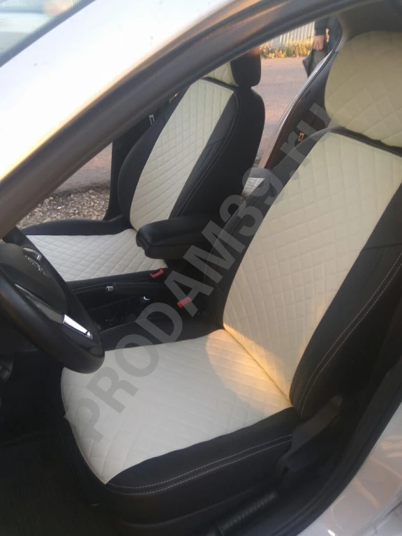 Чехлы Шкода из экокожи РОМБ, разные цвета