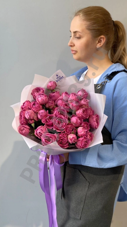 Букет кустовых роз - 11 веток