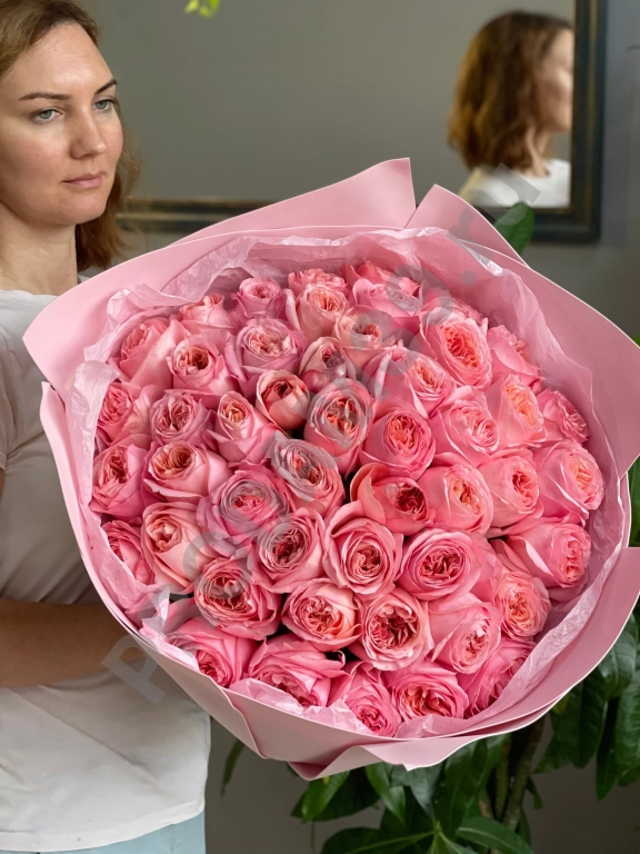 Пионовидная роза Пинк Экспрешн