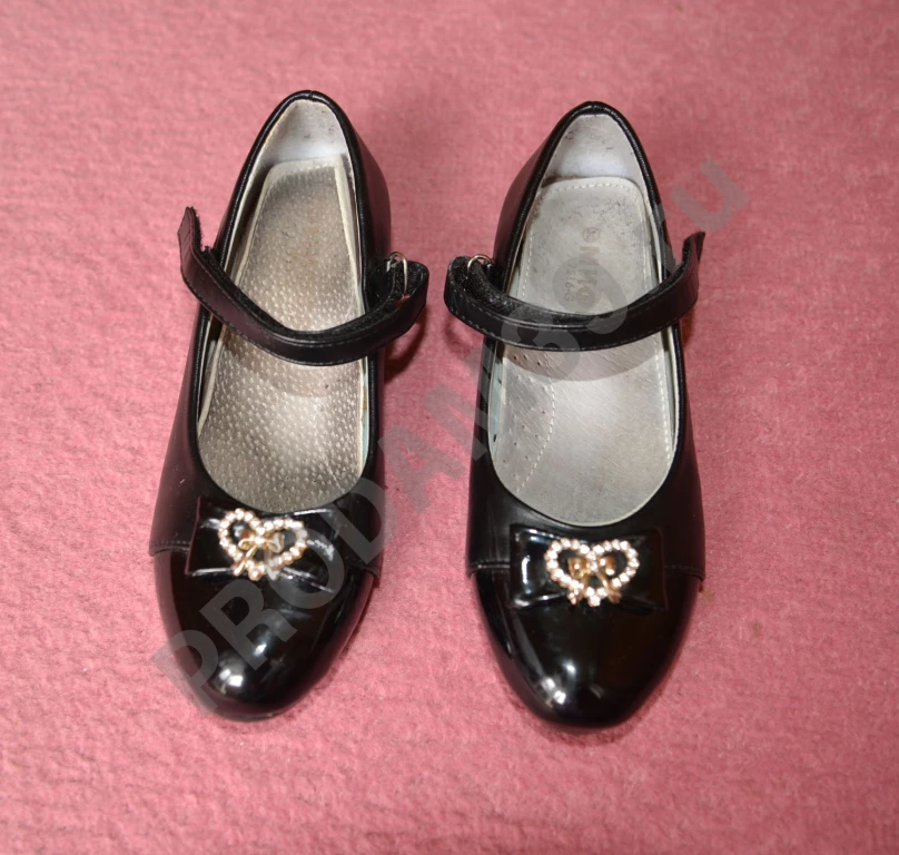 Туфли детские кожаные на девочку, 25 и 30 размер