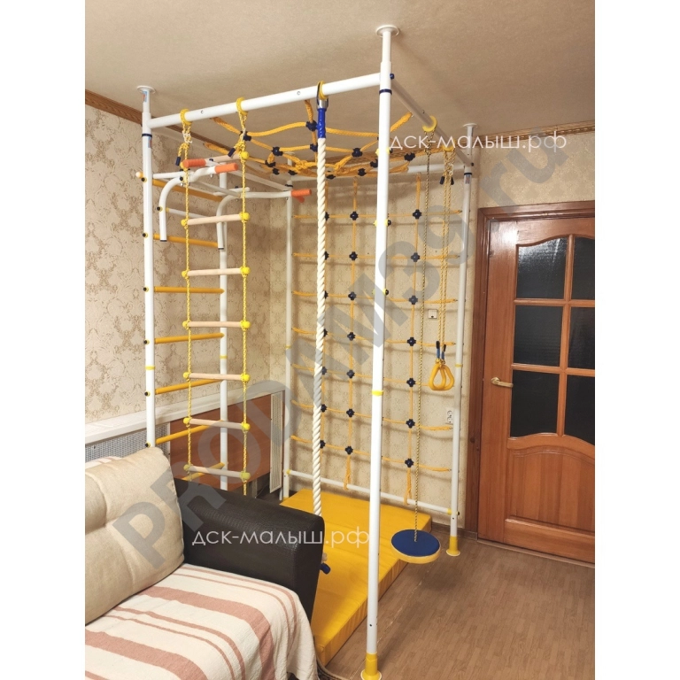 Детский спортивный комплекс пристенный 5-ти опорный с паутиной