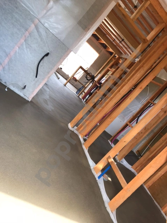 Полусухая стяжка пола под ключ. Выравнивание пола. Быстро. недорого. Немецкое оборудование