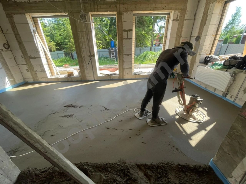Полусухая стяжка пола под ключ. Выравнивание пола. Быстро. недорого. Немецкое оборудование