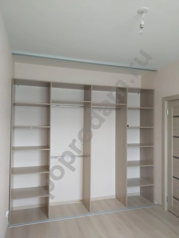 Шкаф-купе встроенный от производителя