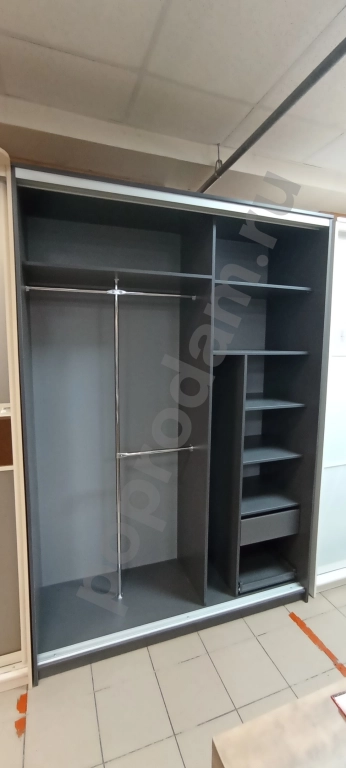 Шкаф купе с тонким профилем Slim