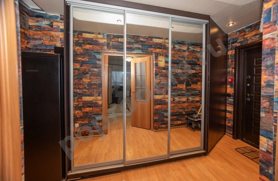 Шкаф на заказ «Помбал»