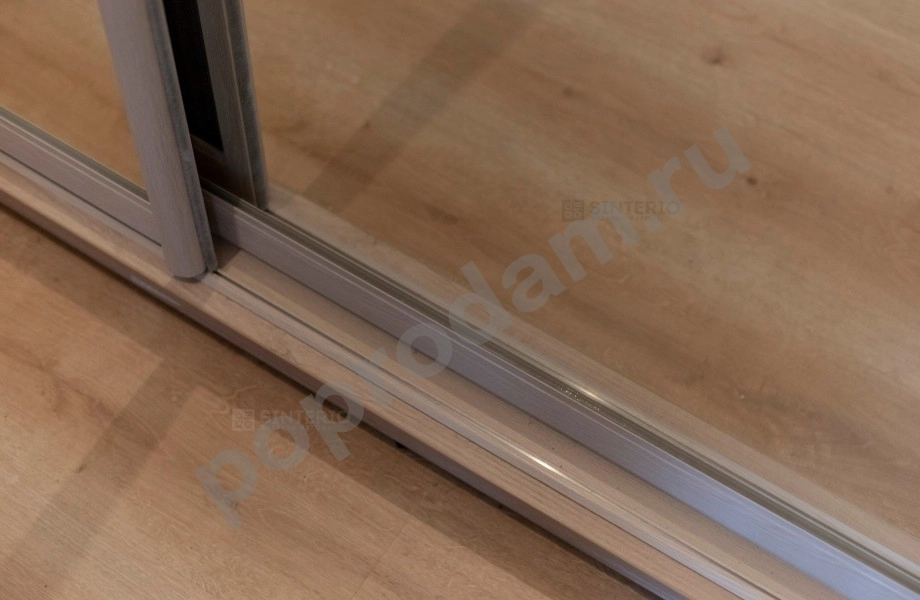 Шкаф на заказ «Лороза»