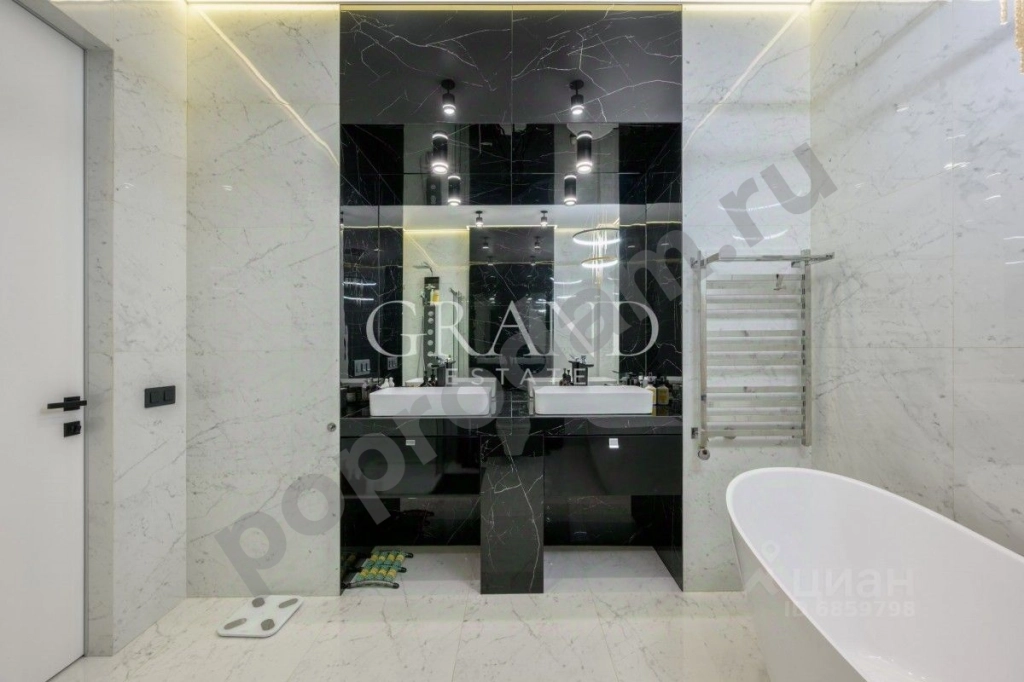 3-к кв. Москва Новослободская ул., 10С1 (73.4 кв.м)