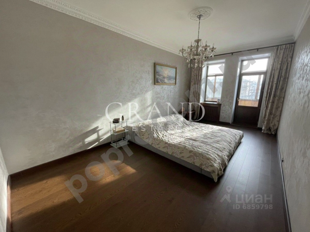 3-к кв. Москва Кутузовский просп., 33 (96.0 кв.м)