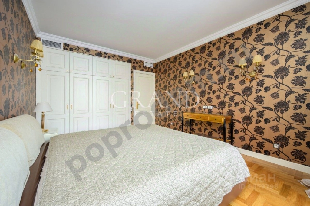 3-к кв. Москва Климентовский пер., 2 (146.0 кв.м)