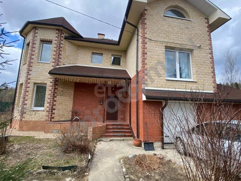 Дом в Москва Новофедоровское поселение, д. Руднево, ул. Кленовая, 37 (280 кв.м)