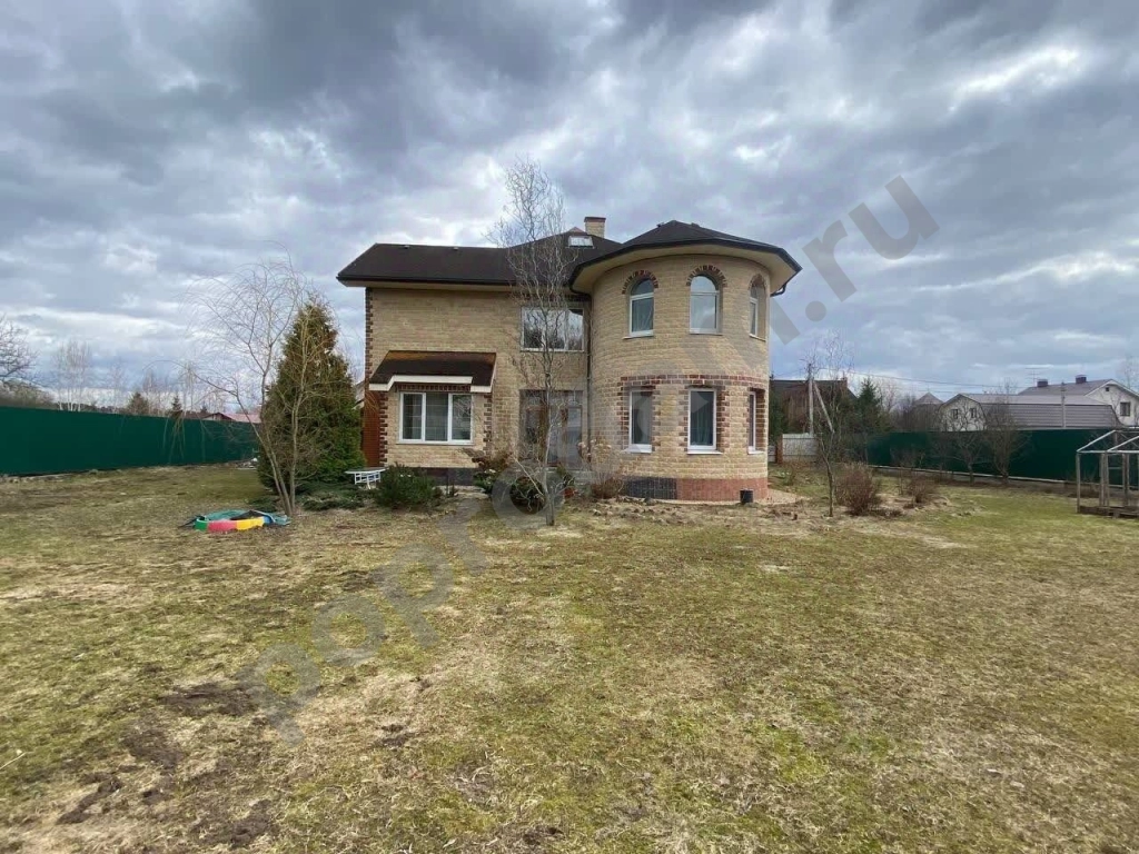 Дом в Москва Новофедоровское поселение, д. Руднево, ул. Кленовая, 37 (280 кв.м)