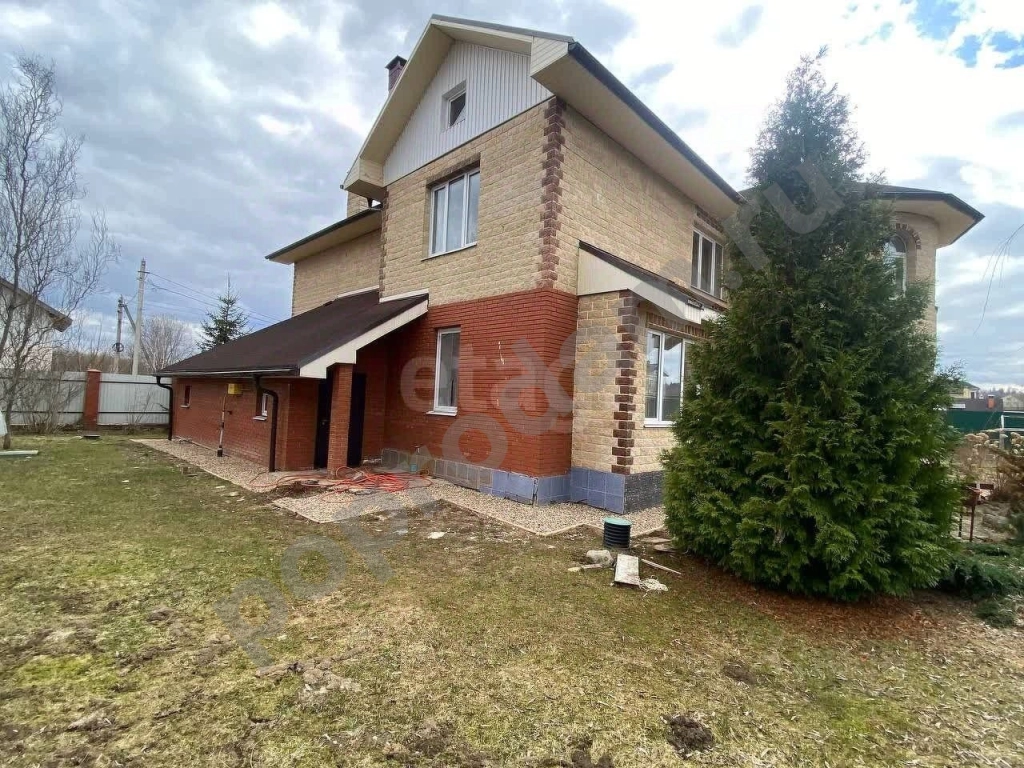 Дом в Москва Новофедоровское поселение, д. Руднево, ул. Кленовая, 37 (280 кв.м)