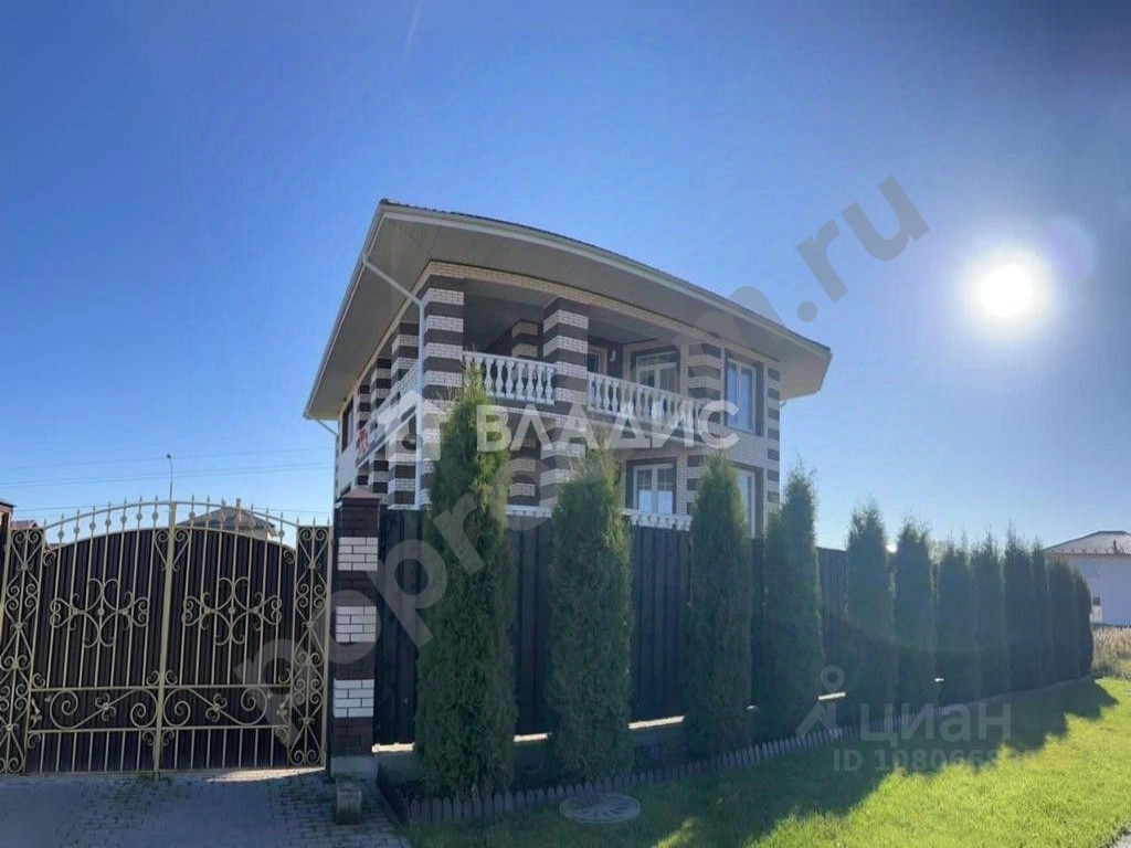 Дом в Москва Новофедоровское поселение, д. Архангельское, ул. 3-я Бахметьевская, 25 (450 кв.м)