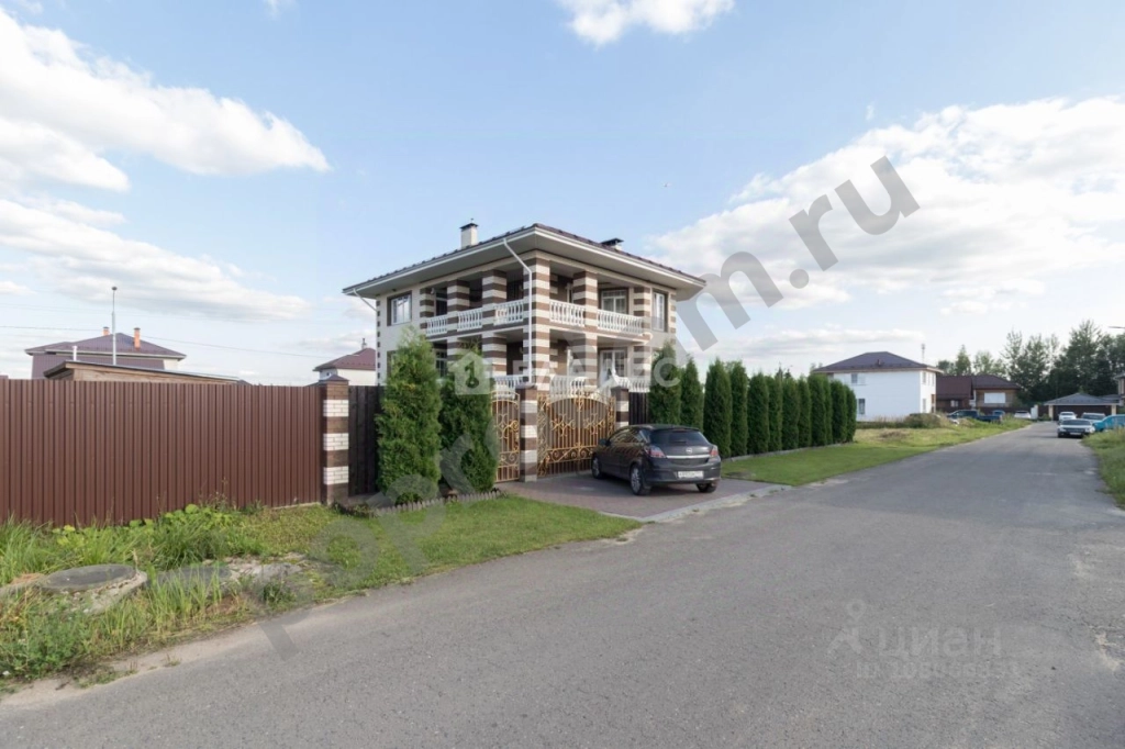 Дом в Москва Новофедоровское поселение, д. Архангельское, ул. 3-я Бахметьевская, 25 (450 кв.м)