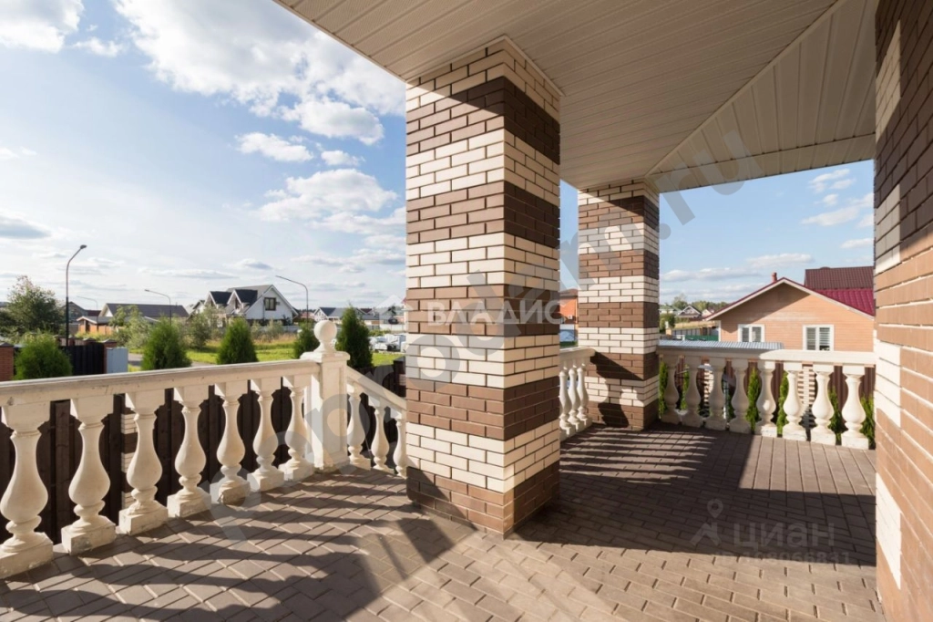 Дом в Москва Новофедоровское поселение, д. Архангельское, ул. 3-я Бахметьевская, 25 (450 кв.м)