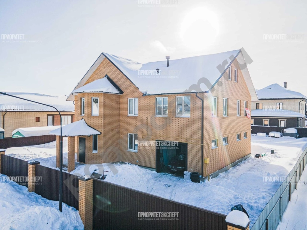 Дом в Москва Новофедоровское поселение, № 180 кв-л,  (300 кв.м)