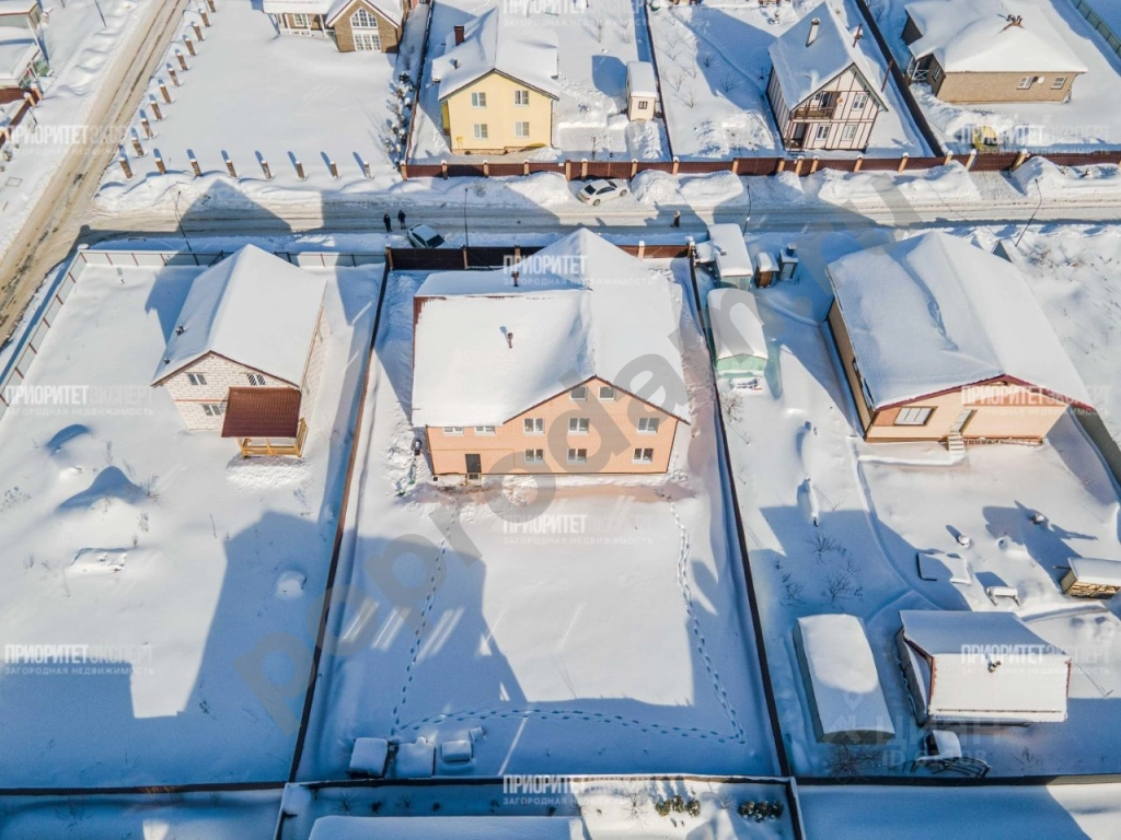 Дом в Москва Новофедоровское поселение, № 180 кв-л,  (300 кв.м)