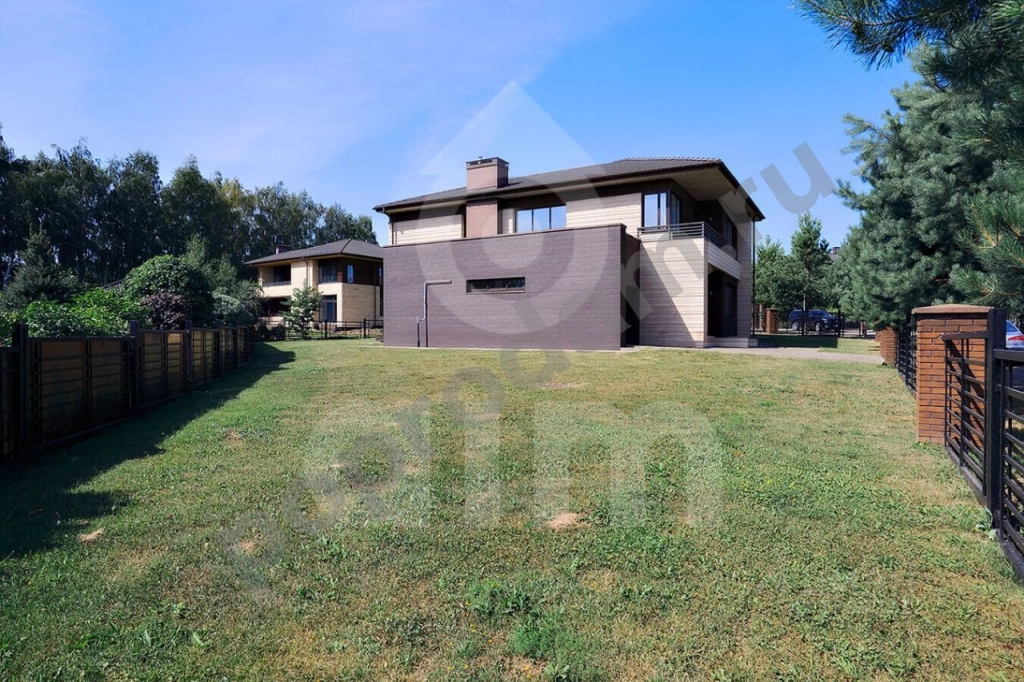 Дом в Москва Марушкинское поселение, д. Крекшино,  (323 кв.м)