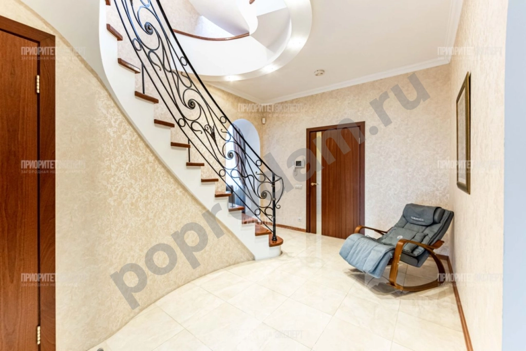 Дом в Москва Марушкинское поселение, д. Крекшино,  (300 кв.м)