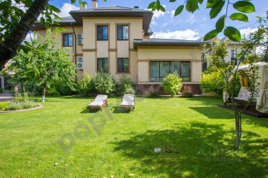 Дом в Москва Марушкинское поселение, д. Власово, Юбилейный кп,  (450 кв.м)