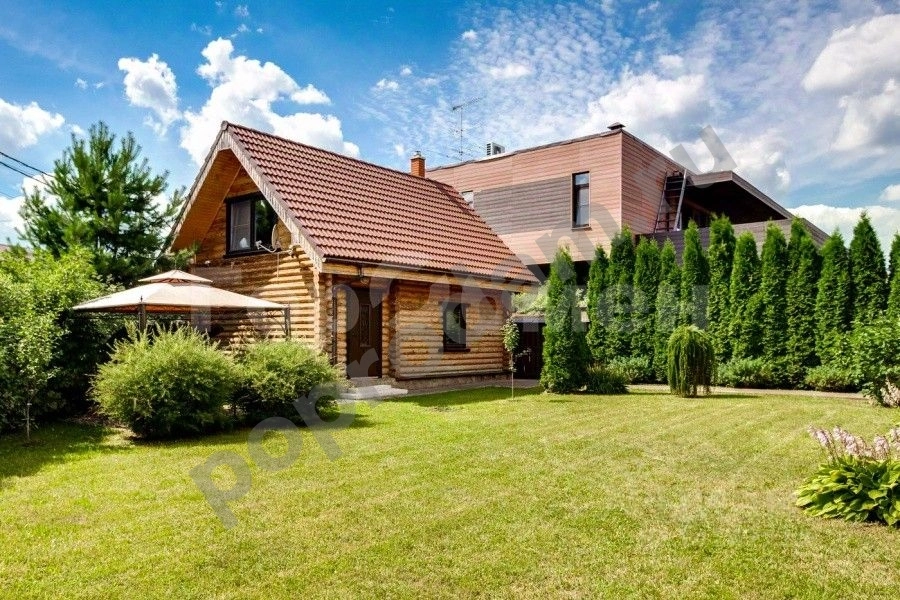 Дом в Москва Марушкинское поселение, д. Власово, ул. Юбилейная, 93 (259 кв.м)