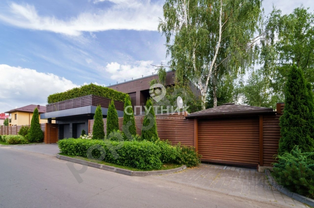 Дом в Москва Марушкинское поселение, д. Большое Свинорье, ул. Перспективная (375 кв.м)