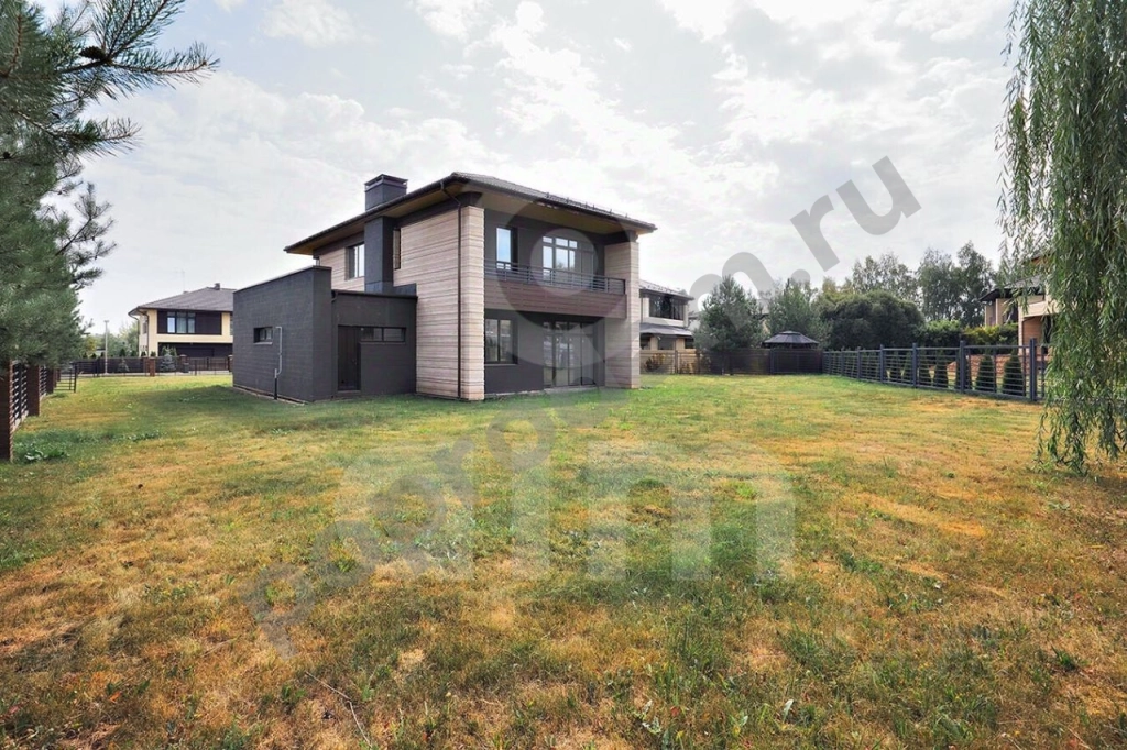 Дом в Москва Марушкинское поселение, № 103 кв-л,  (323 кв.м)