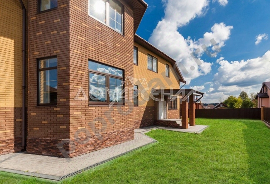 Дом в Москва Краснопахорское поселение, ул. 3-я Фиалковая (474 кв.м)