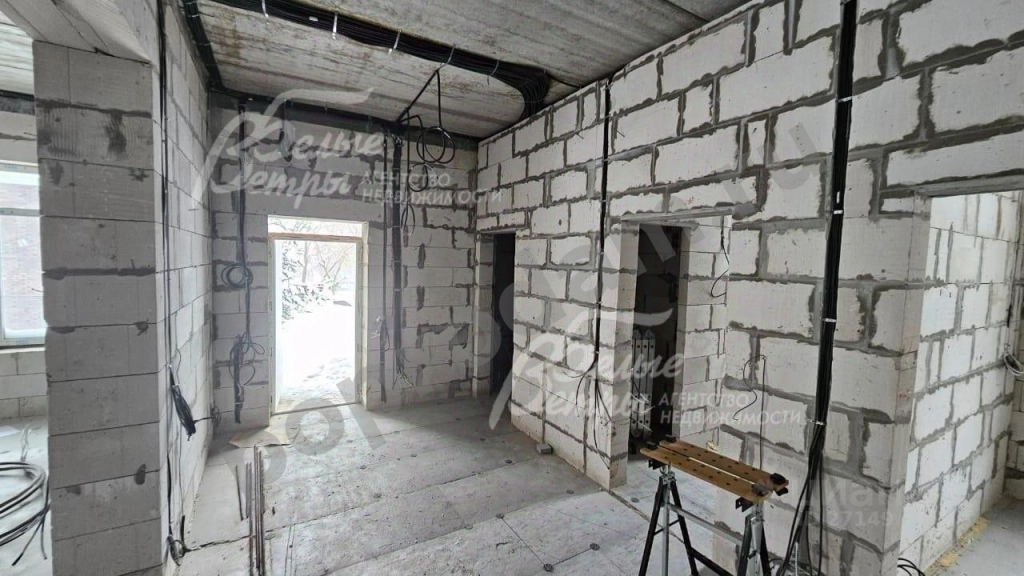 Дом в Москва Краснопахорское поселение, пос. Подсобного хозяйства Минзаг, ул. Каштановая, 9с1 (220 кв.м)