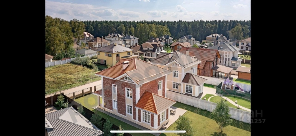 Дом в Москва Краснопахорское поселение, д. Софьино, ул. Березовая, 36 (310 кв.м)